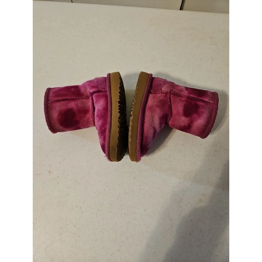 UGG classic toddler